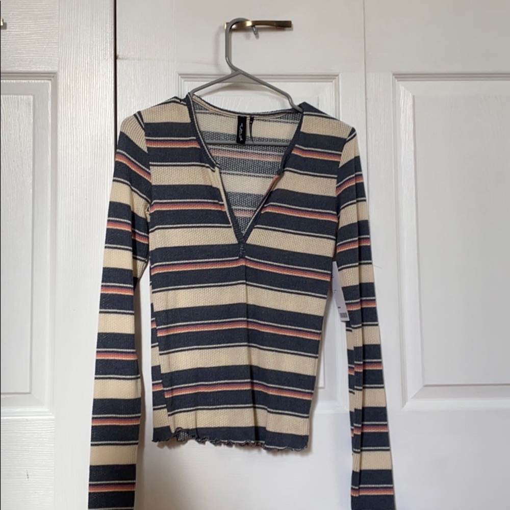 Long sleeve t